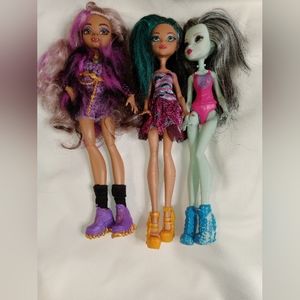 Monster high dolls lot of 3